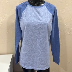 Vineyard Vines Baseball Style T-shirt Woman’s Small blue